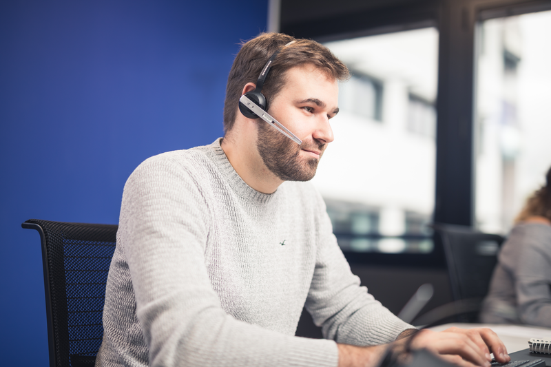 Customer service in Saint Priest 13